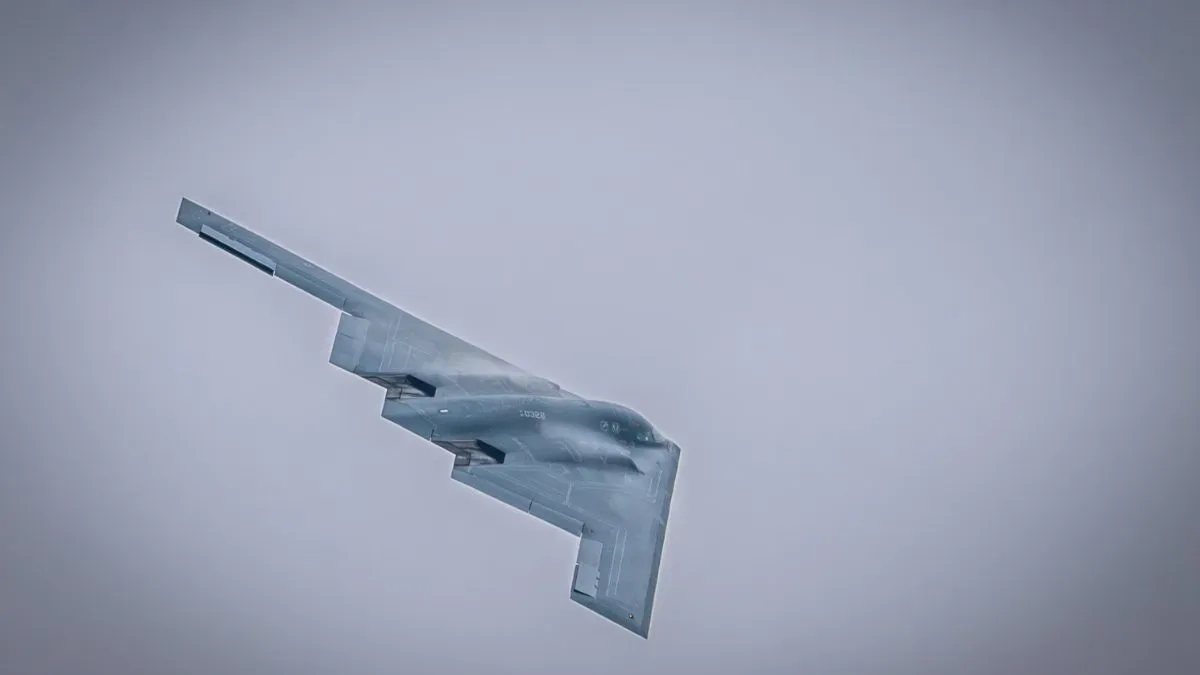 inside-americas-b2-stealth-bombers-toilets-microwaves-mini-fridges-used-during-37hour-fordow-raid